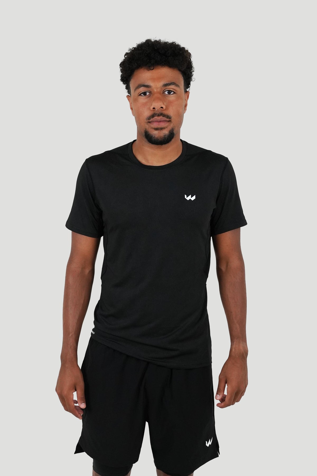 color:black