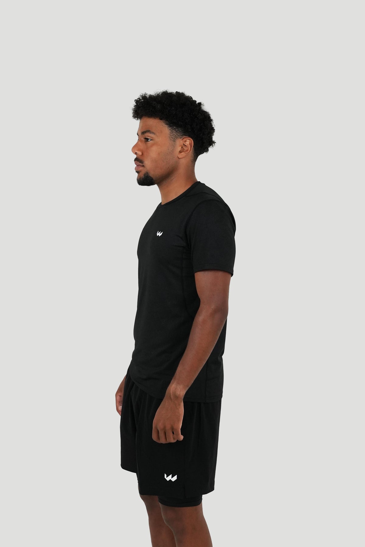 color:black