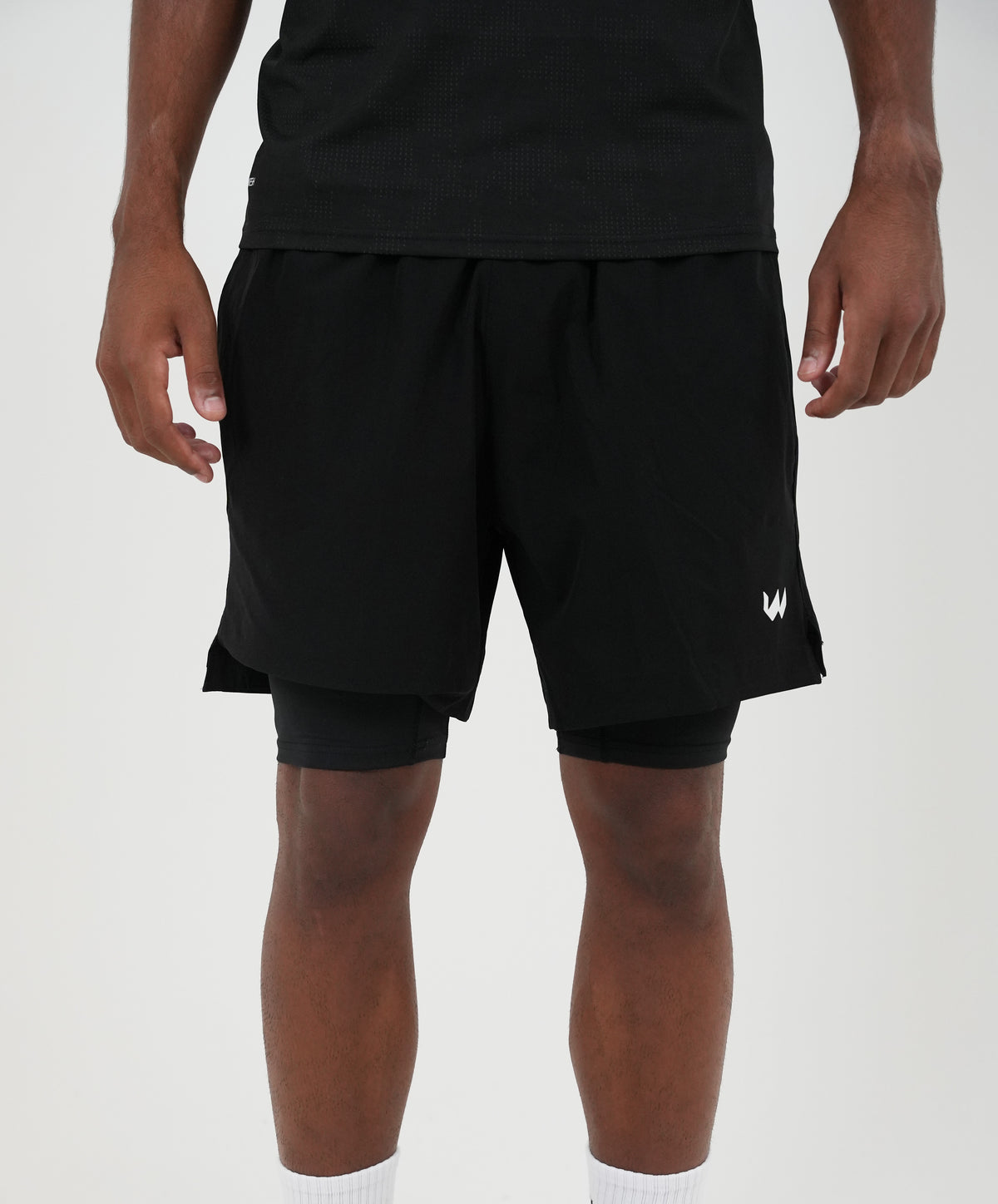 color:black