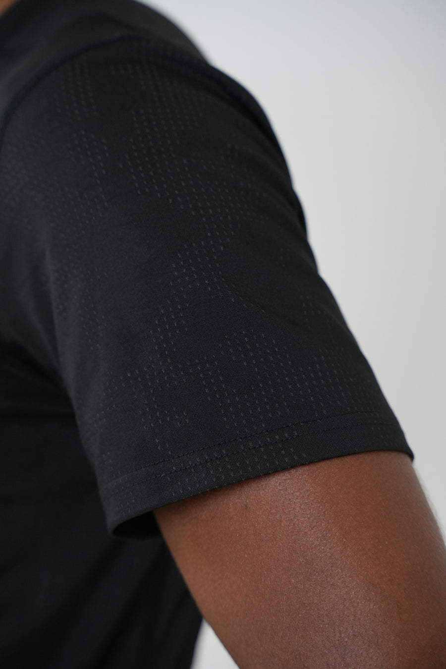 color:black