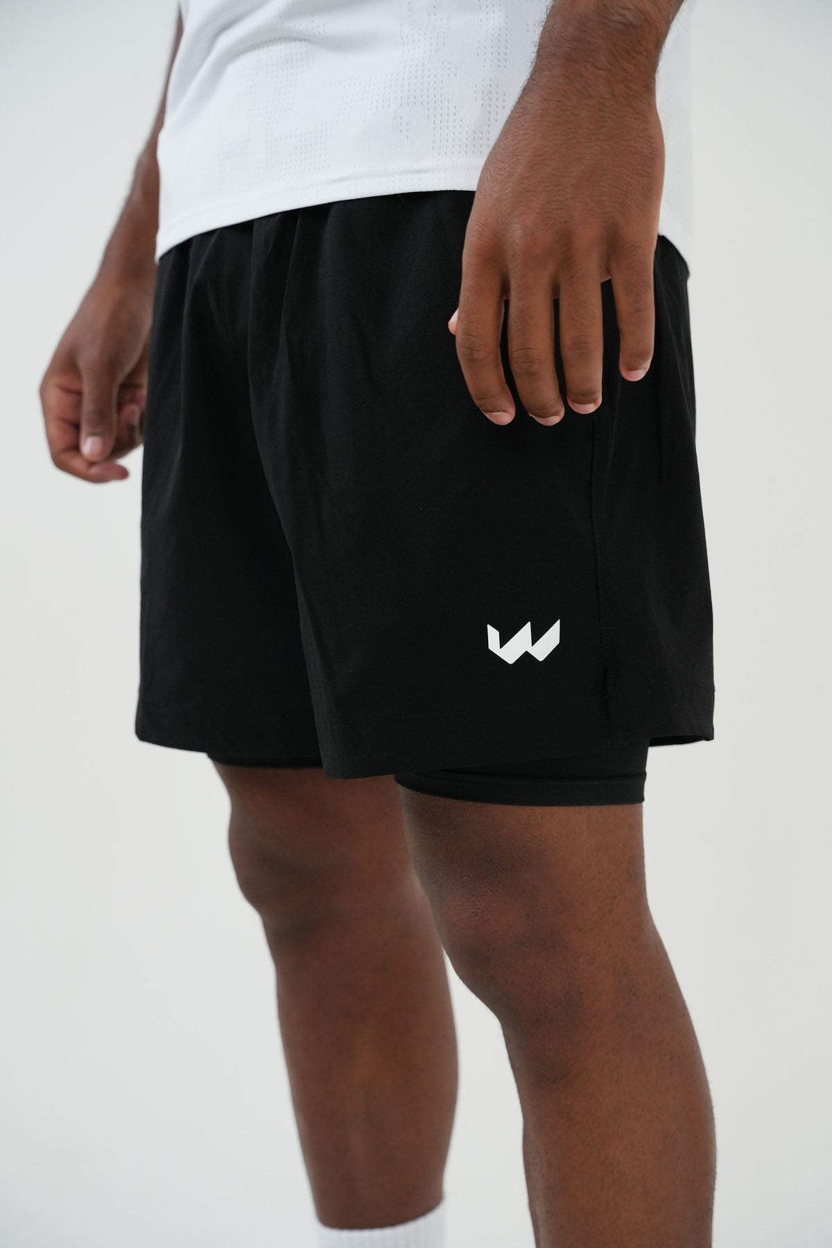 color:black
