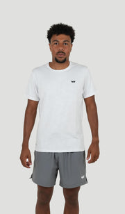 color:white